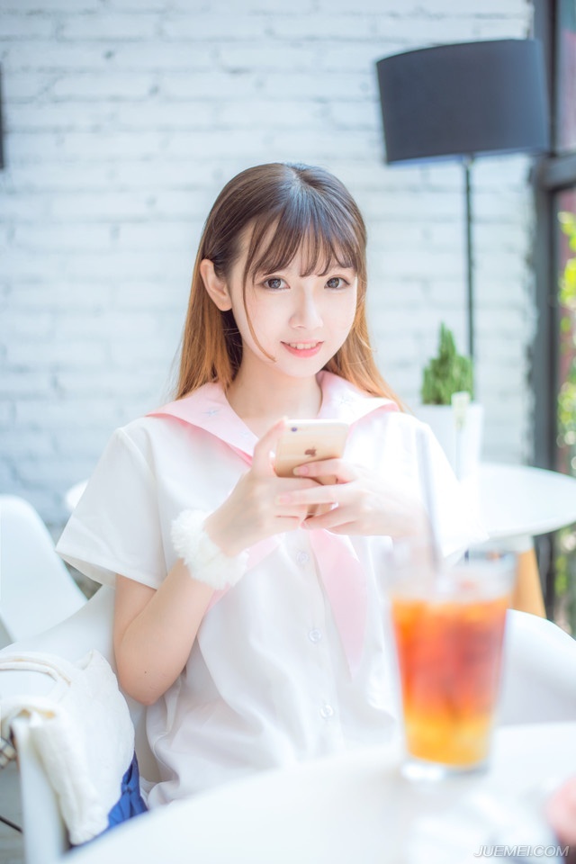 “不必谢我，末将也有几天没有见过主公了，将军自去寻找吧。”孟达淡然道。